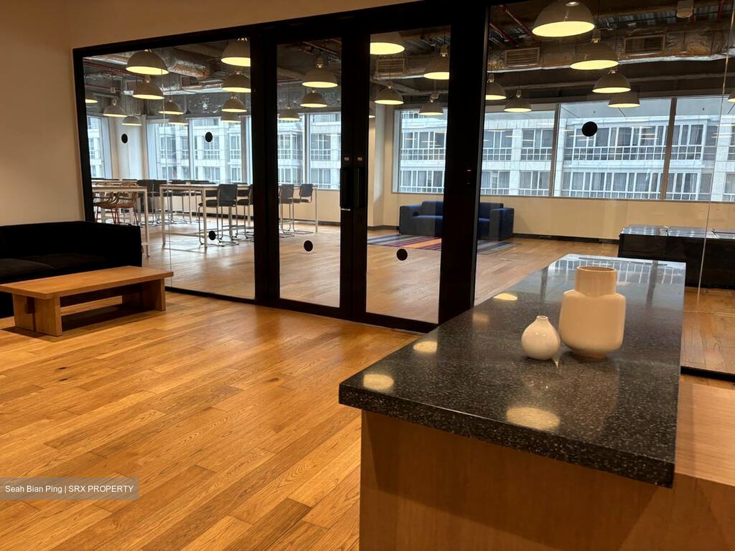 UE Square (D9), Office #459763531